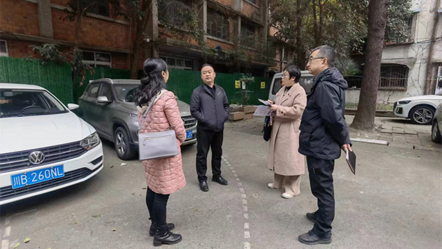 图一：：：集团党委副书记王玉梁督导富达公司安全工作