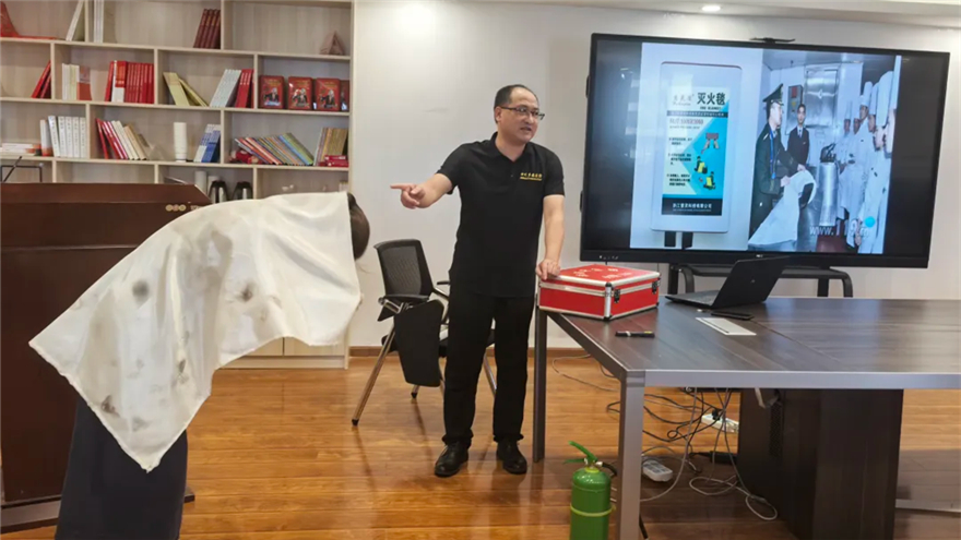 筑牢安全防线? 护航企业发展——西津物流结合金控公司发展安全培训暨应急演练